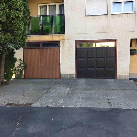 Apartamento Fonix Apartman Keszthely Exterior foto