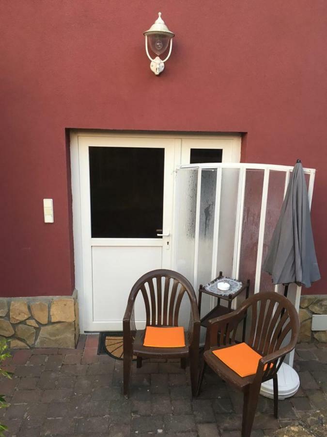 Apartamento Fonix Apartman Keszthely Exterior foto